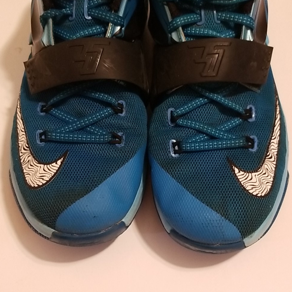 Nike Kevin Durant VII big kids sneakers size 7Y - Picture 2 of 9